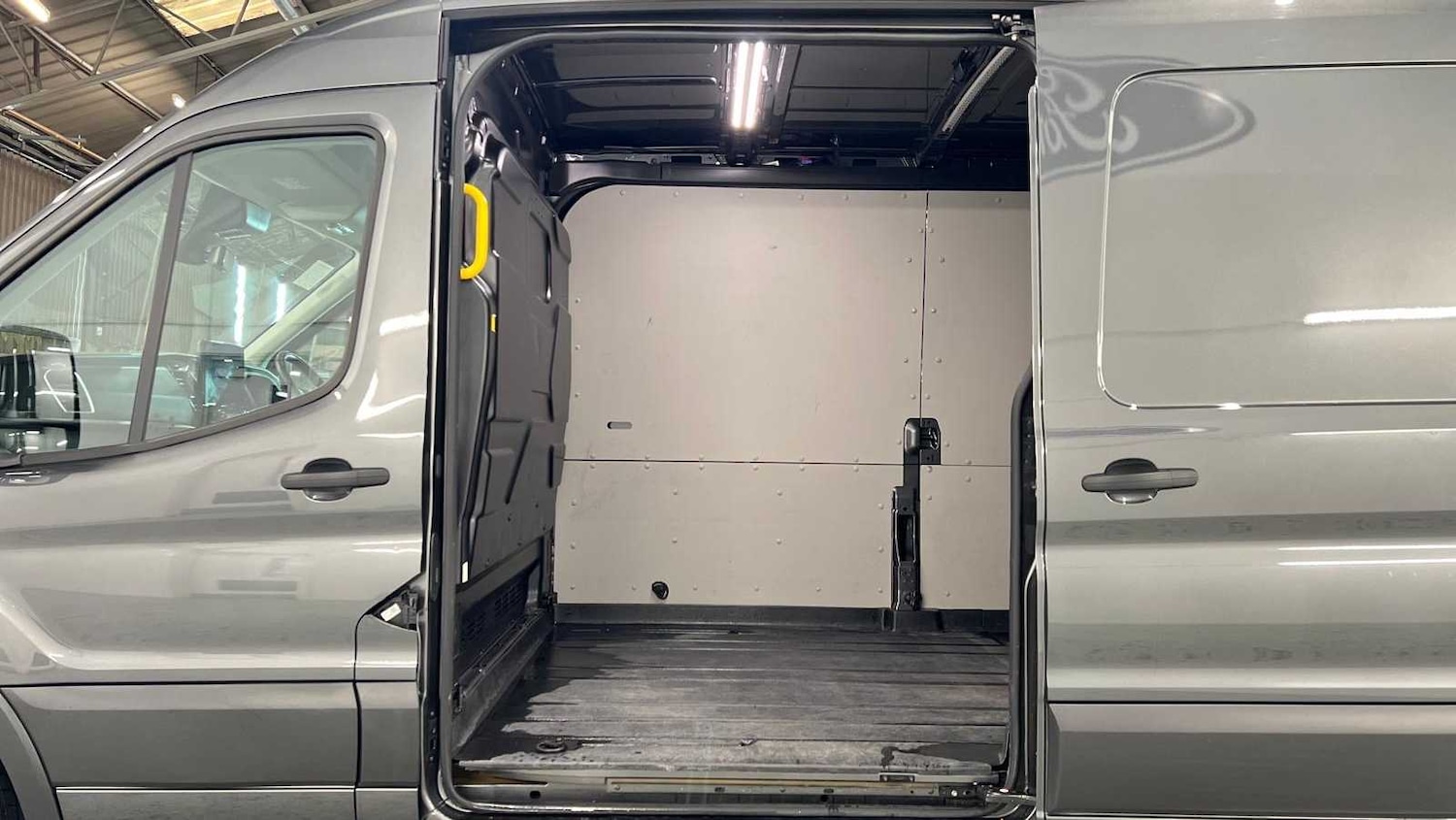 Used Ford Transit 2024 for sale - 77628167: Photo 12