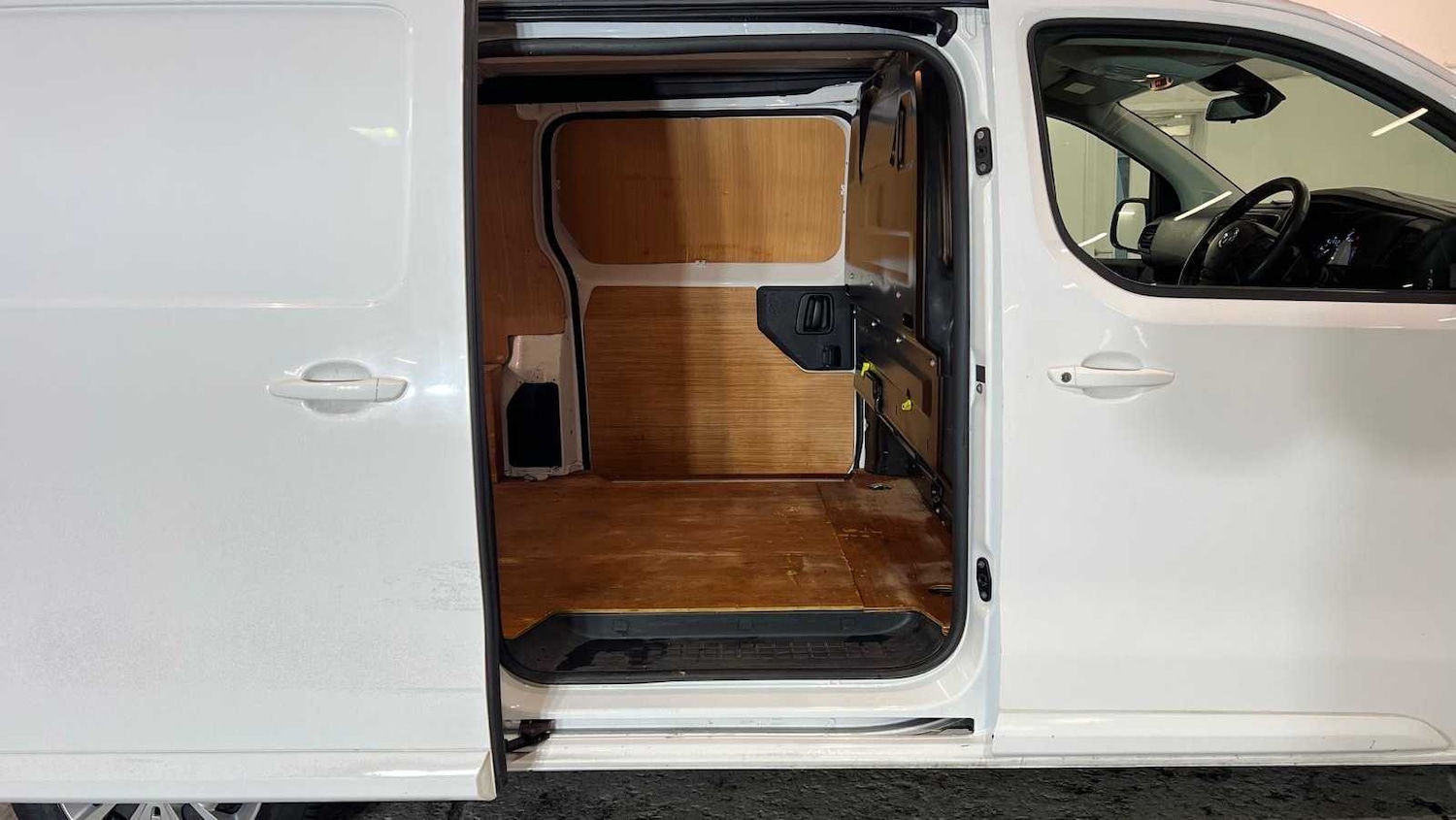 Used Vauxhall Vivaro 2020 for sale - 77787005: Photo 15