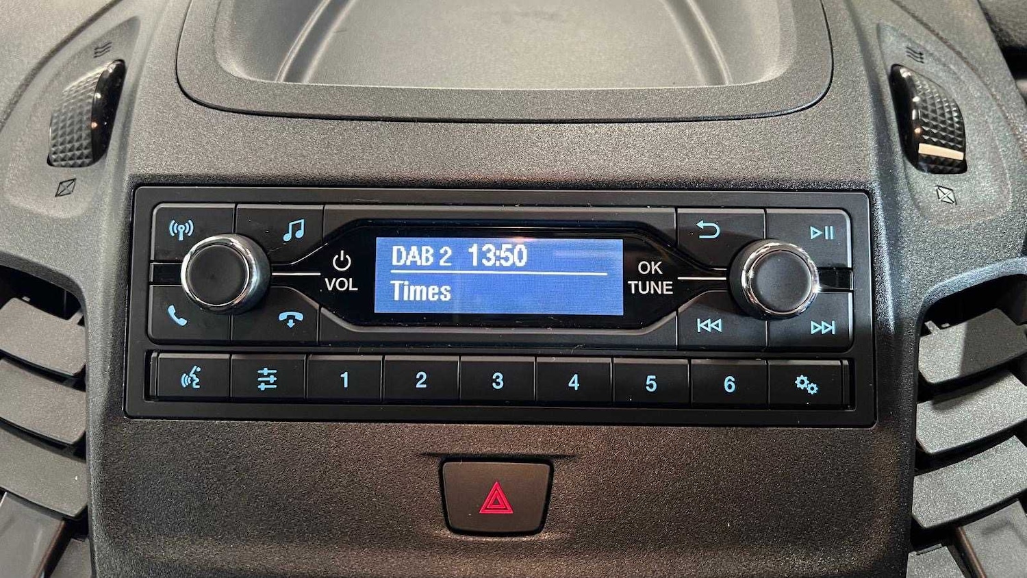 Used Ford Transit Connect 2020 for sale - 76789189: Photo 24