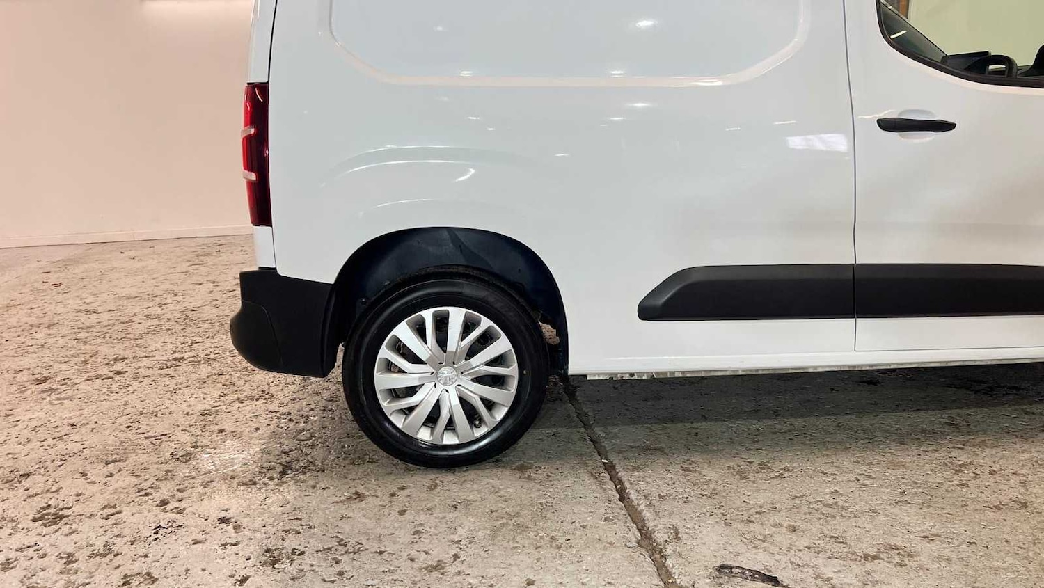 Used Peugeot Partner 2021 for sale - 77553082: Photo 16