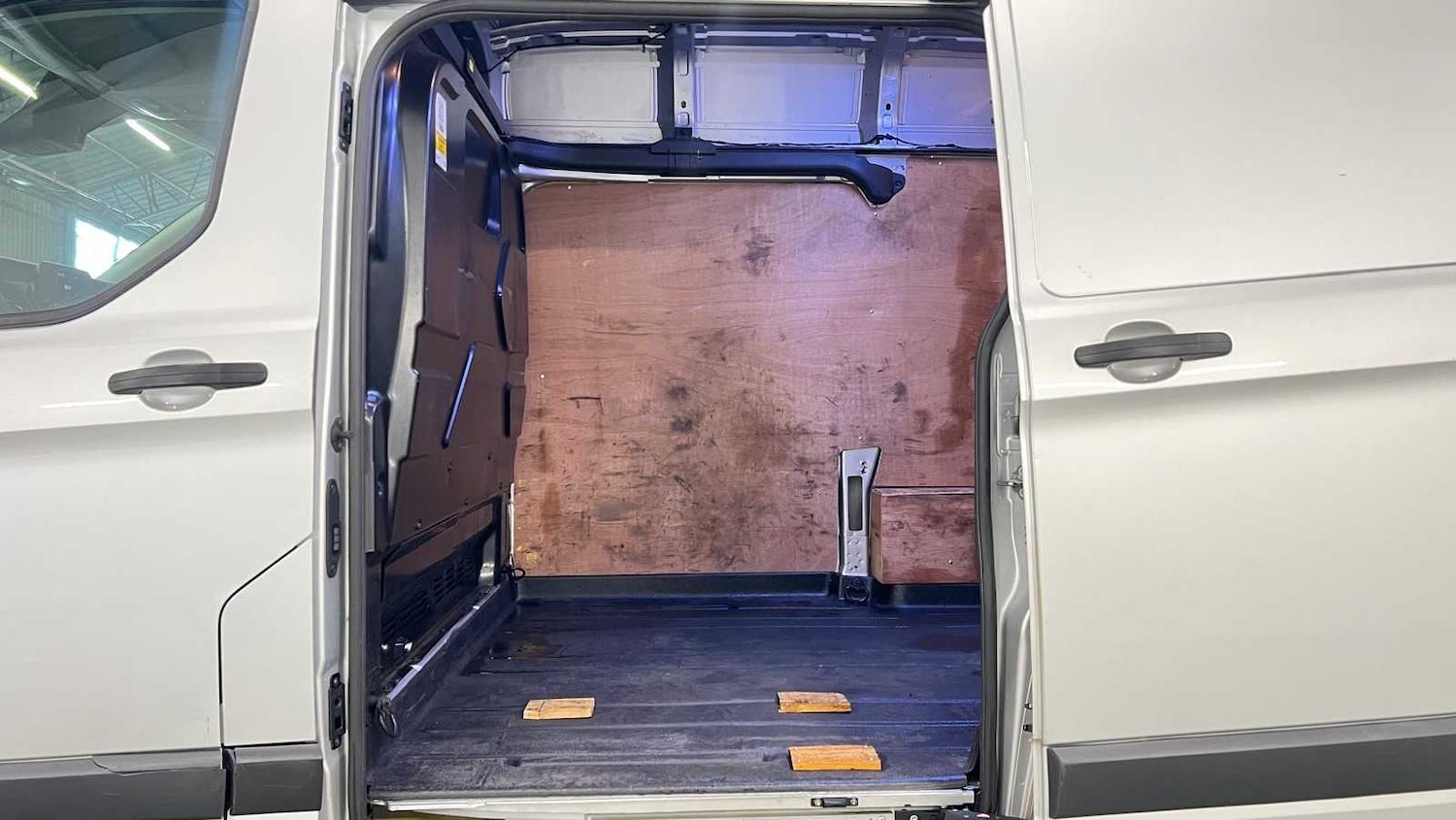 Used Ford Transit Custom 2019 for sale - 76746126: Photo 11