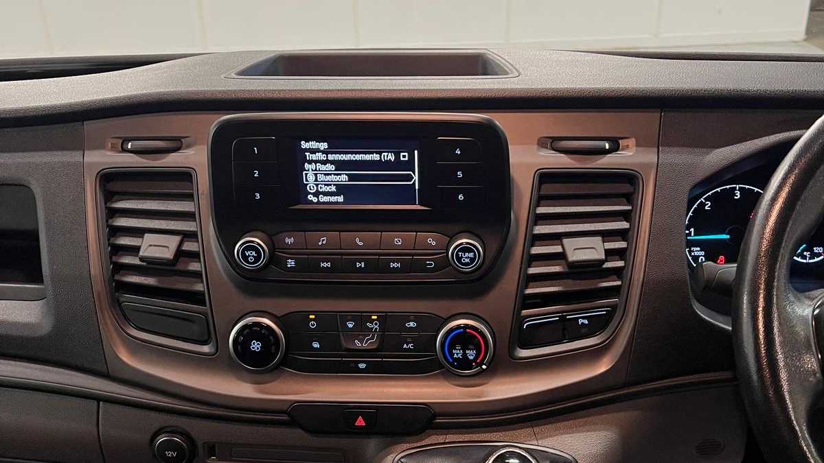 Used Ford Transit Custom 2019 for sale - 76746126: Photo 27