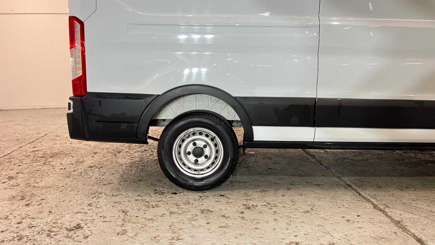 Used Ford Transit 2023 for sale - 77294124: Photo 21