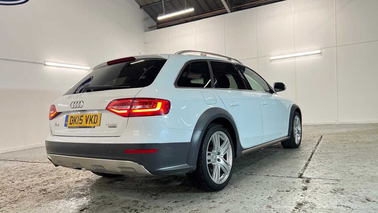 Used Audi A4 Allroad 2015 for sale - 77648872: Photo 11