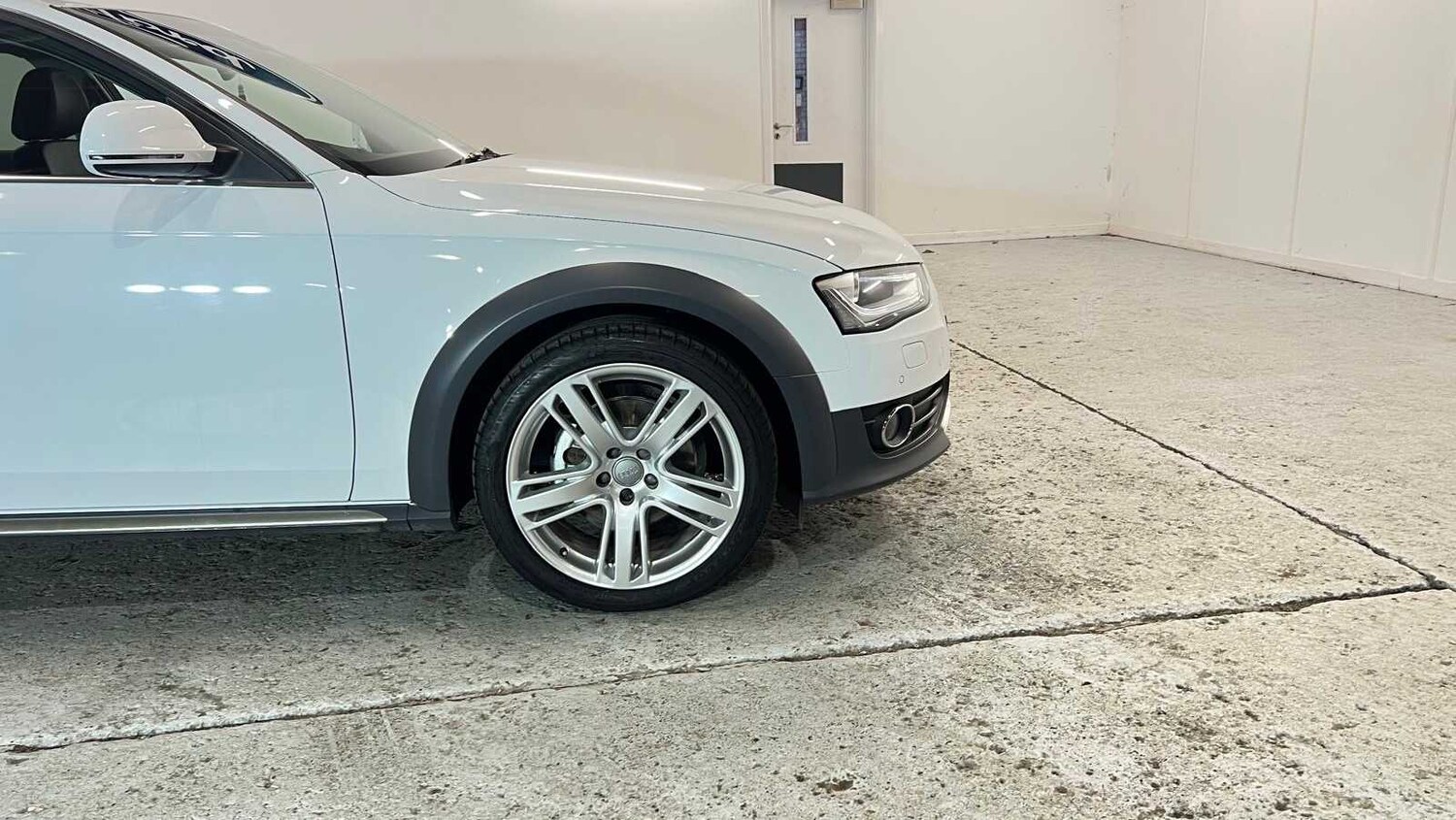 Used Audi A4 Allroad 2015 for sale - 77648872: Photo 16