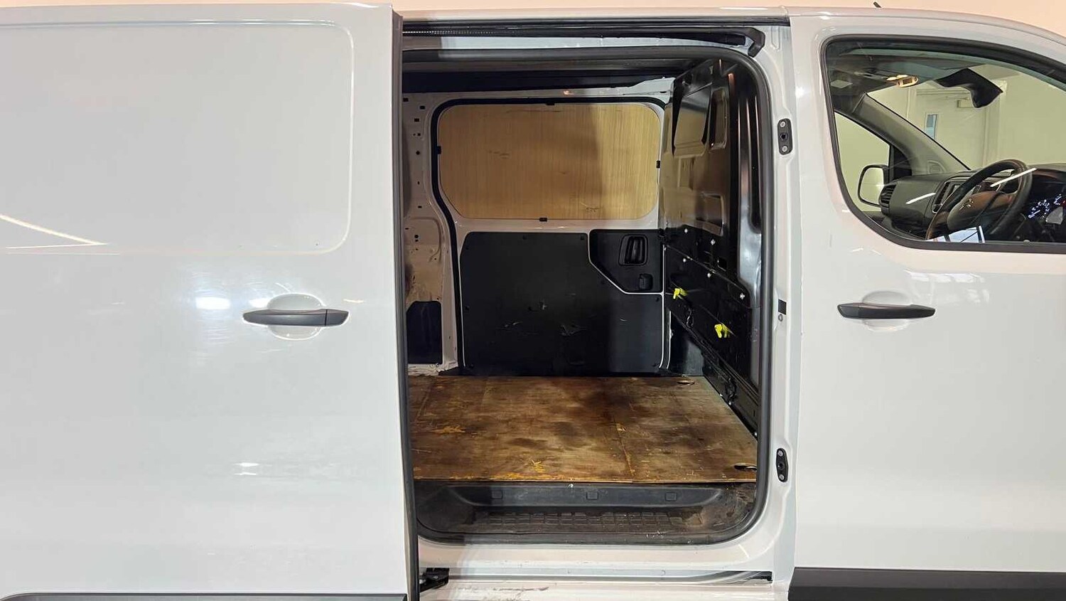 Used Citroen Dispatch 2023 for sale - 76553144: Photo 13