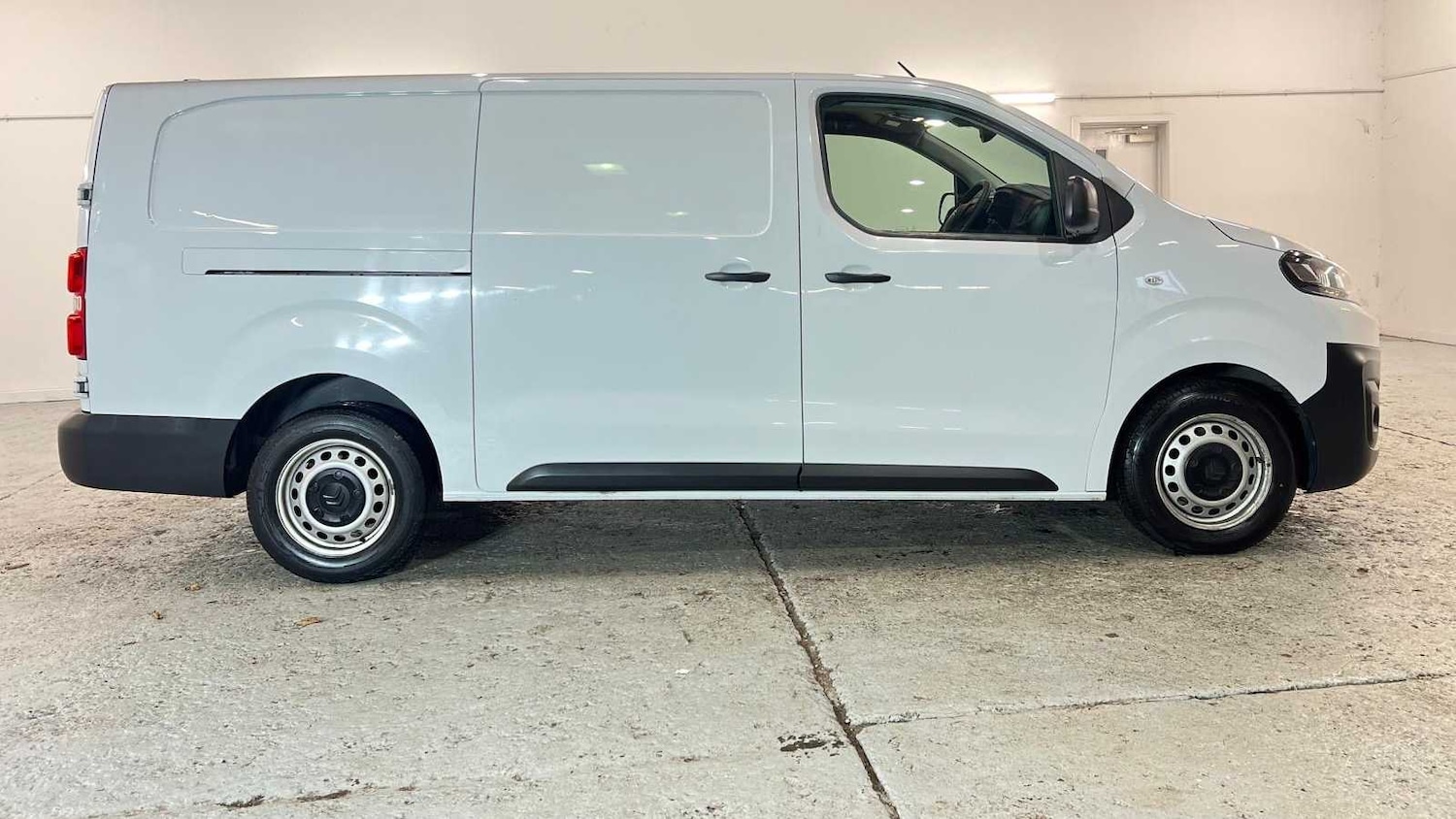 Used Citroen Dispatch 2023 for sale - 76553144: Photo 5