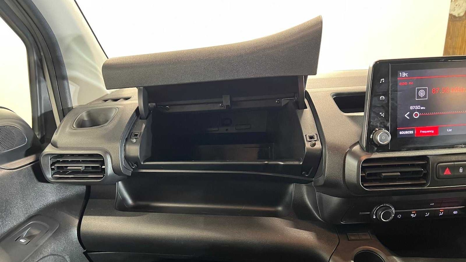 Used Citroen Berlingo 2021 for sale - 77827528: Photo 28