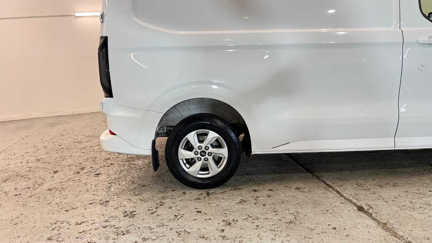 Used Ford Transit Custom 2024 for sale - 77842491: Photo 17