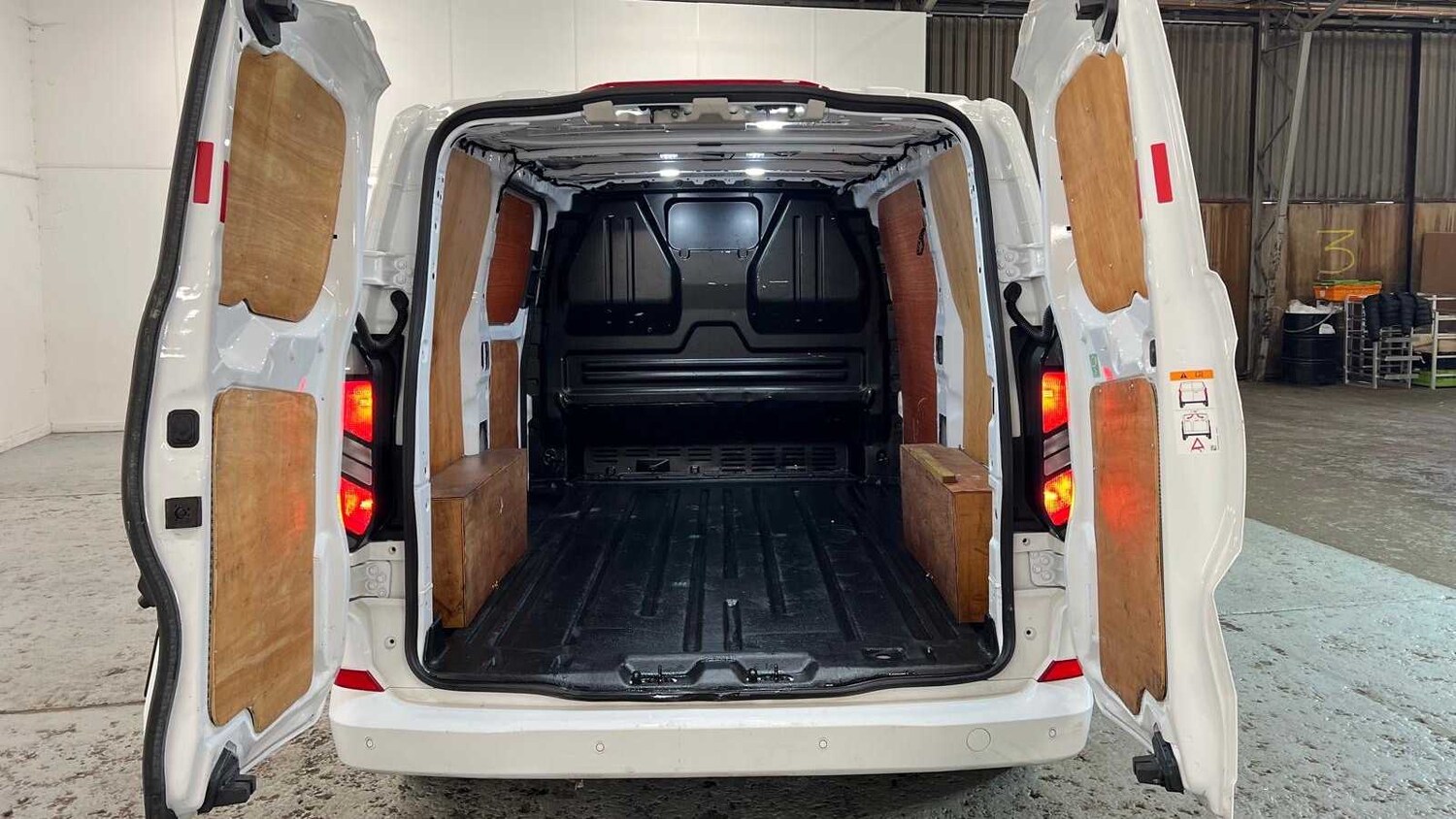 Used Ford Transit Custom 2024 for sale - 77842491: Photo 9