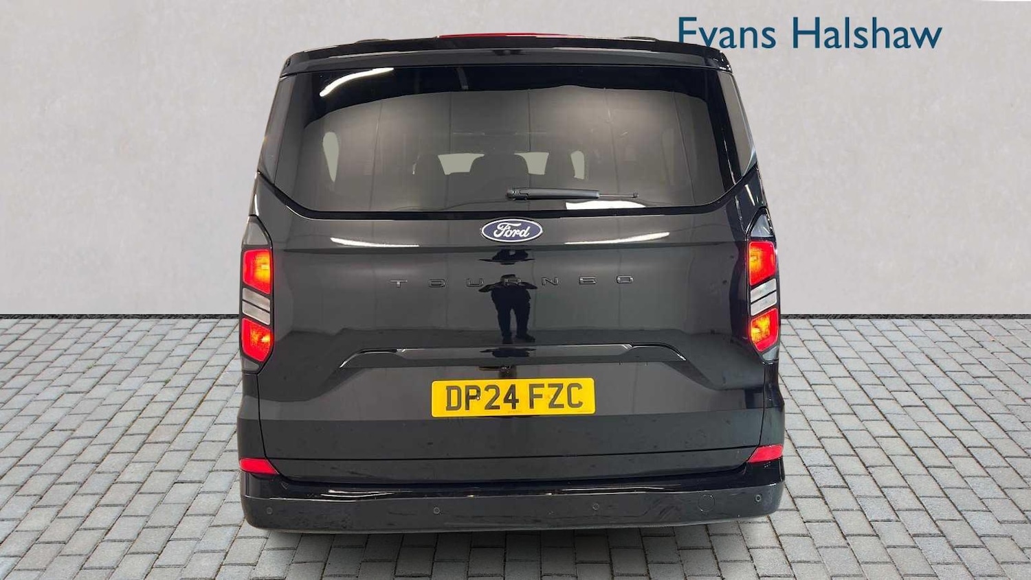 Used Ford Tourneo Custom 2024 for sale - 76875833: Photo 11