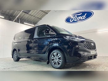 Used Ford Tourneo Custom 2024 for sale - 76875833: Photo