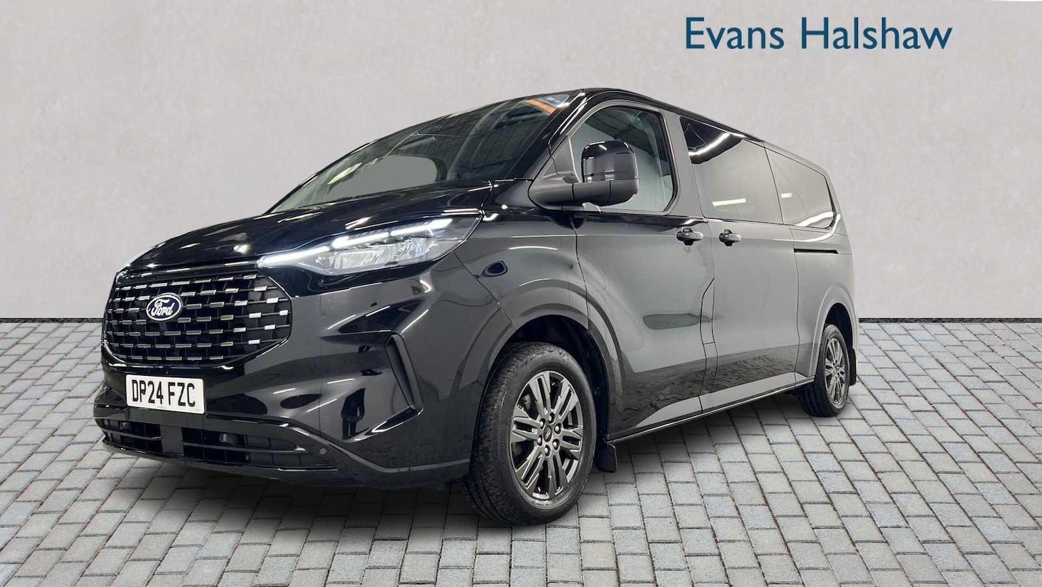 Used Ford Tourneo Custom 2024 for sale - 76875833: Photo 8