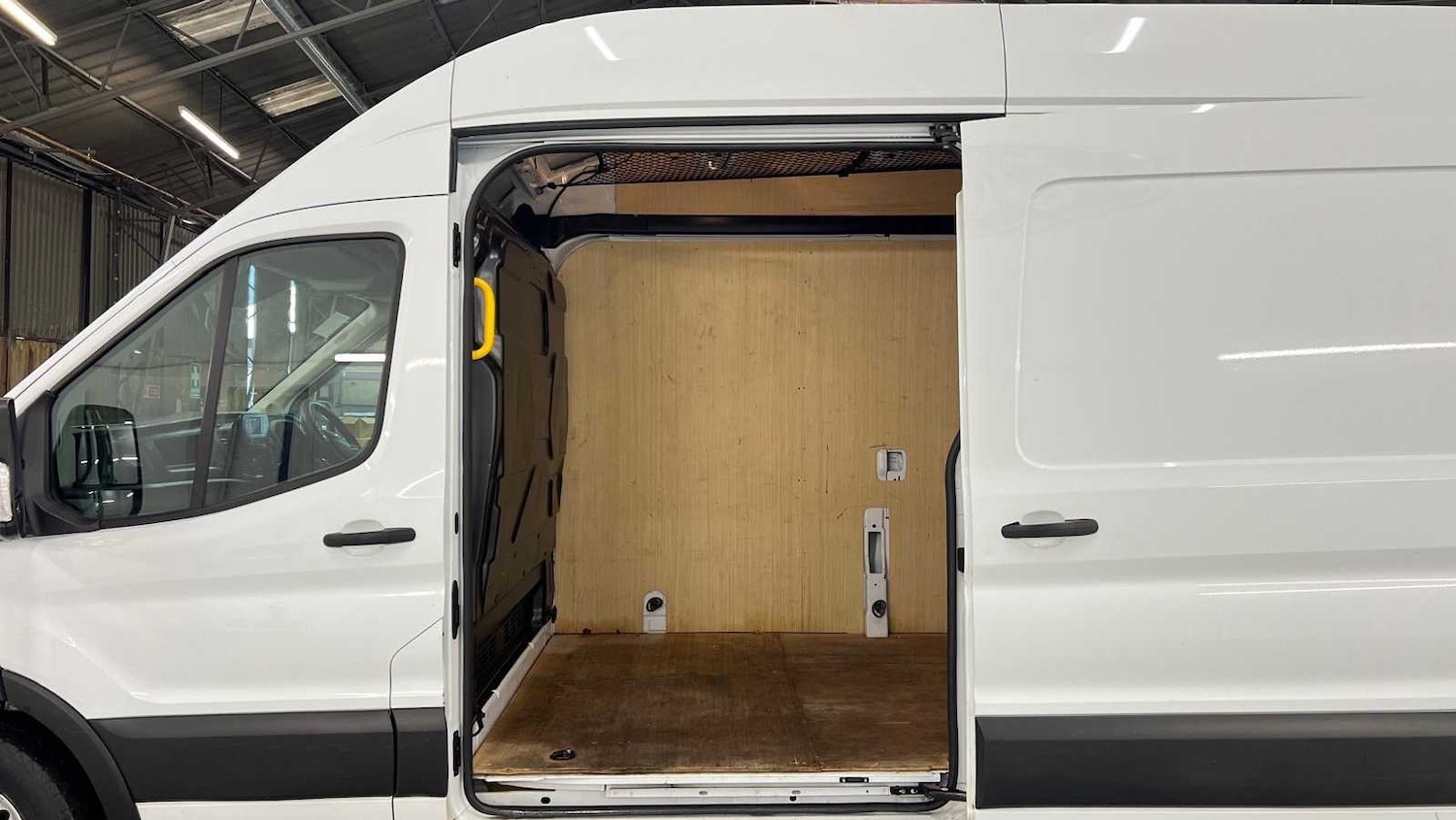 Used Ford Transit for sale - 77886107: Photo 10