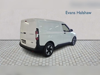 Used Ford E-Transit Courier 2026 for sale - 78893258: Photo