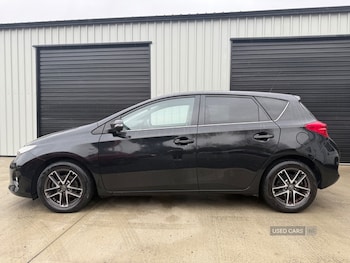 2015 - 1.4 D-4D Icon+ 5dr