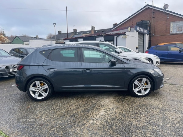 Used SEAT Leon 2019 for sale - 76539328: Photo 1
