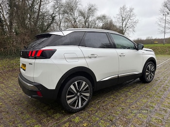 Used Peugeot 3008 2018 for sale - 77332311: Photo