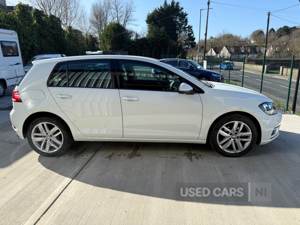 Used Volkswagen Golf 2017 for sale - 77738921: Photo 3