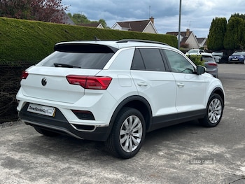 Used Volkswagen T-Roc 2021 for sale - 78623708: Photo