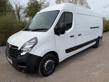 Vauxhall Movano feature image