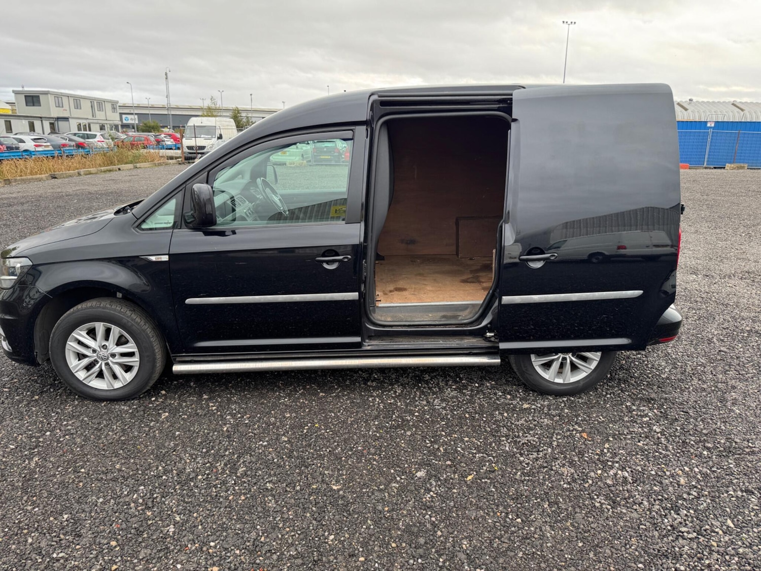 Used Volkswagen Caddy 2017 for sale - 76473434: Photo 4