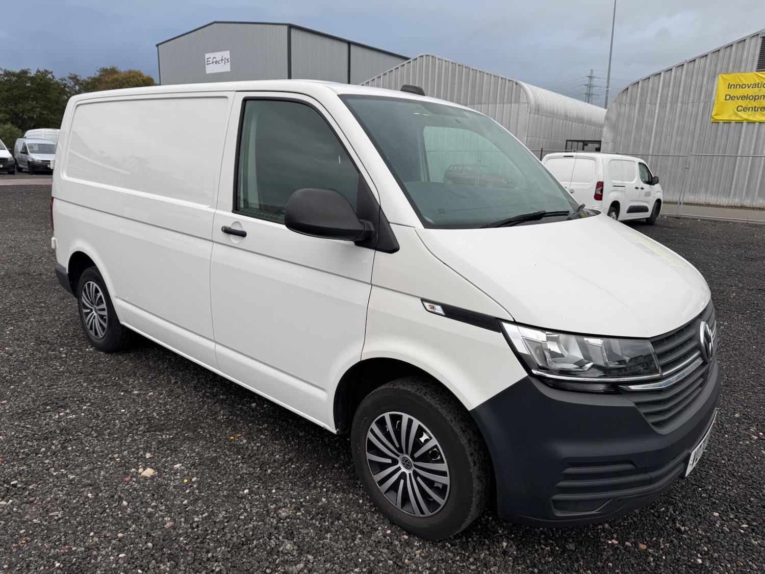Used Volkswagen Transporter 2020 for sale - 76992441: Photo 2