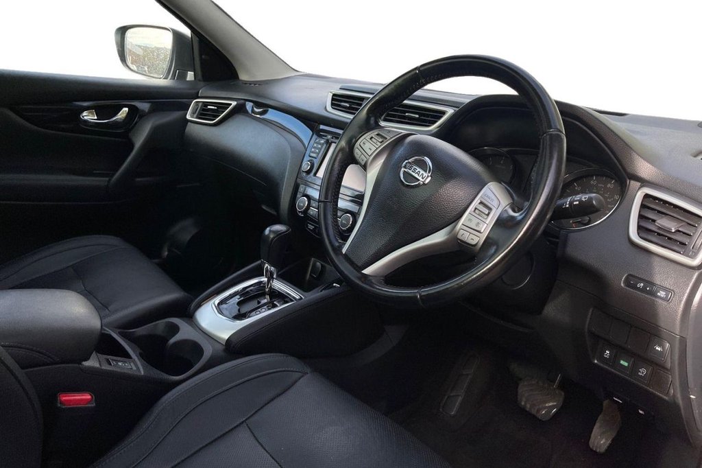 Used Nissan Qashqai 2016 for sale - 76202604: Photo 9