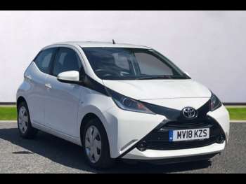 2018 (18) - 1.0 VVT-i x-play Hatchback 5dr Petrol x-shift Euro 6 (71 ps)