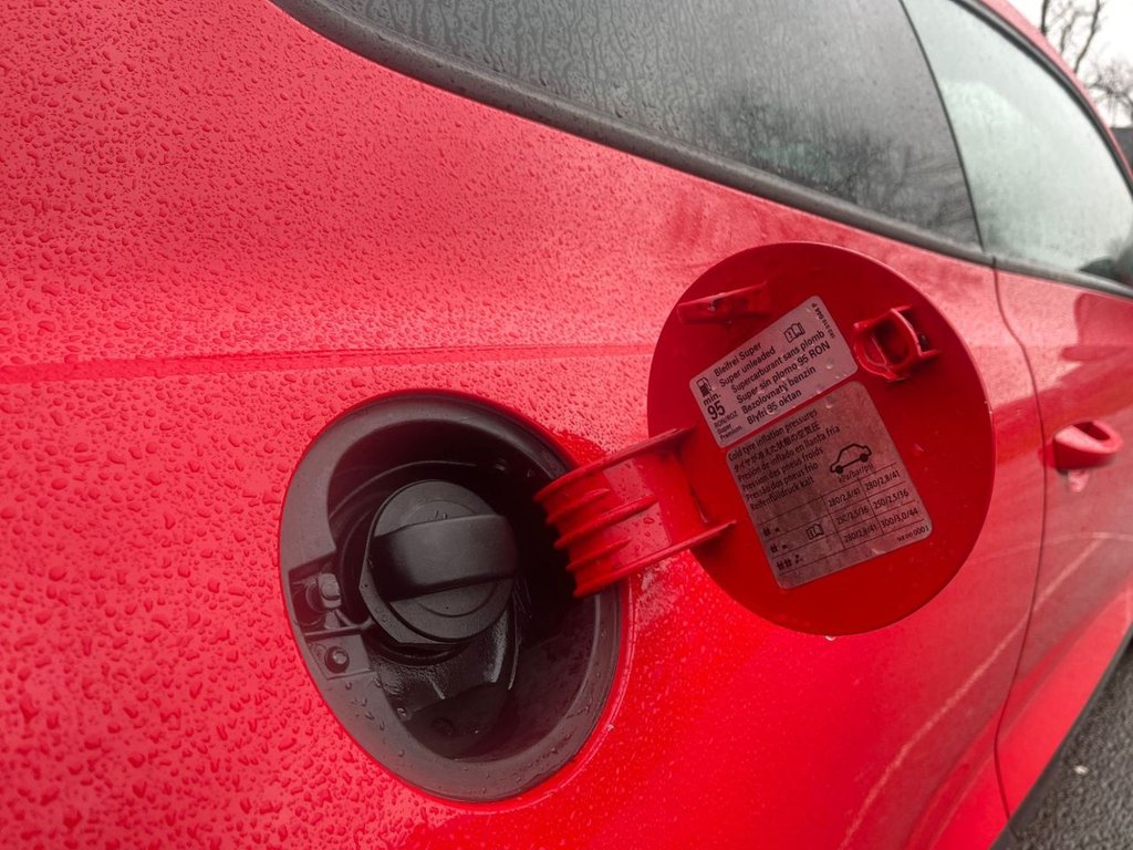 Used Volkswagen Scirocco 2015 for sale - 77200539: Photo 25