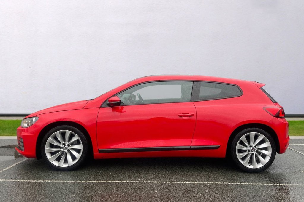 Used Volkswagen Scirocco 2015 for sale - 77200539: Photo 4