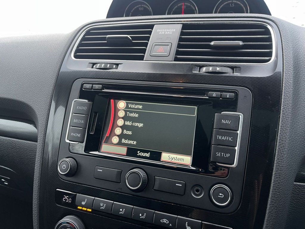 Used Volkswagen Scirocco 2015 for sale - 77200539: Photo 45