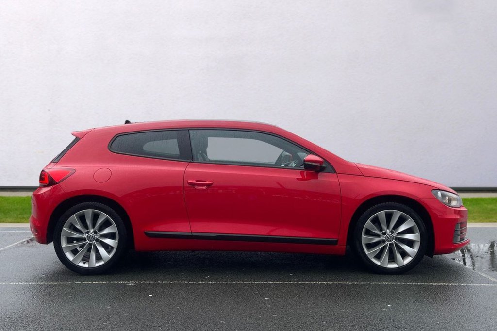 Used Volkswagen Scirocco 2015 for sale - 77200539: Photo 8