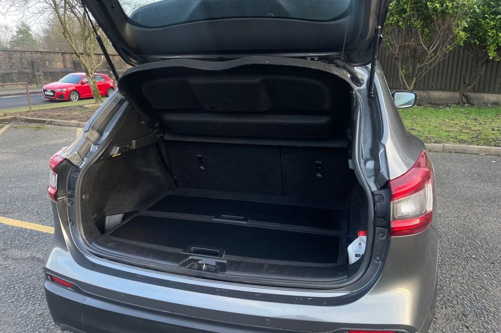 Used Nissan Qashqai 2018 for sale - 77558105: Photo 12