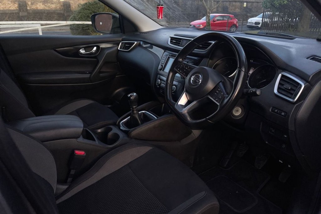 Used Nissan Qashqai 2018 for sale - 77558105: Photo 9