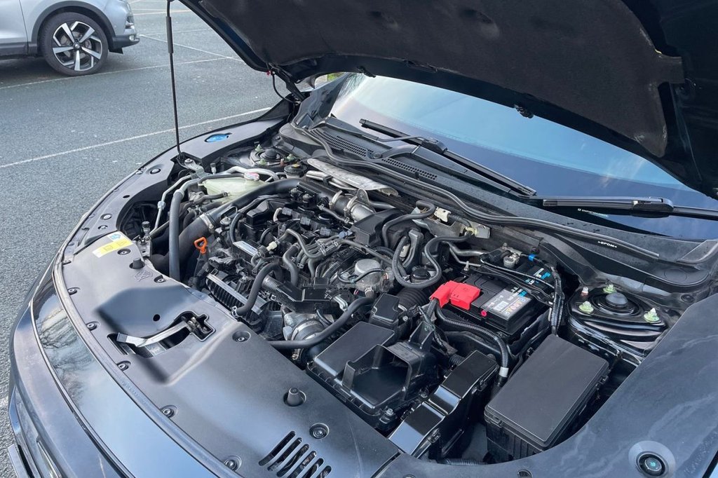 Used Honda Civic 2017 for sale - 77227606: Photo 16