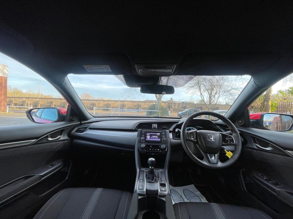 Used Honda Civic 2017 for sale - 76923623: Photo 25