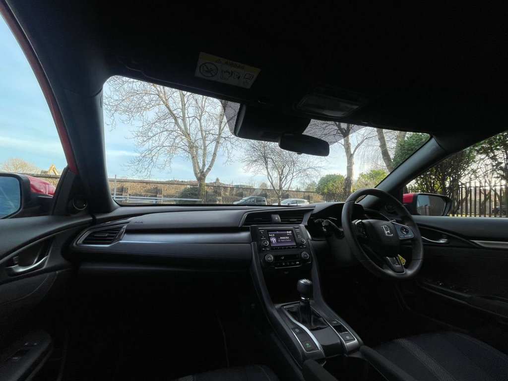 Used Honda Civic 2017 for sale - 76923623: Photo 26