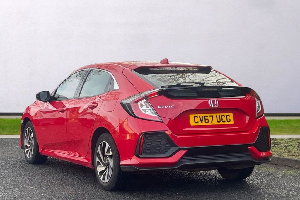 Used Honda Civic 2017 for sale - 76923623: Photo 4