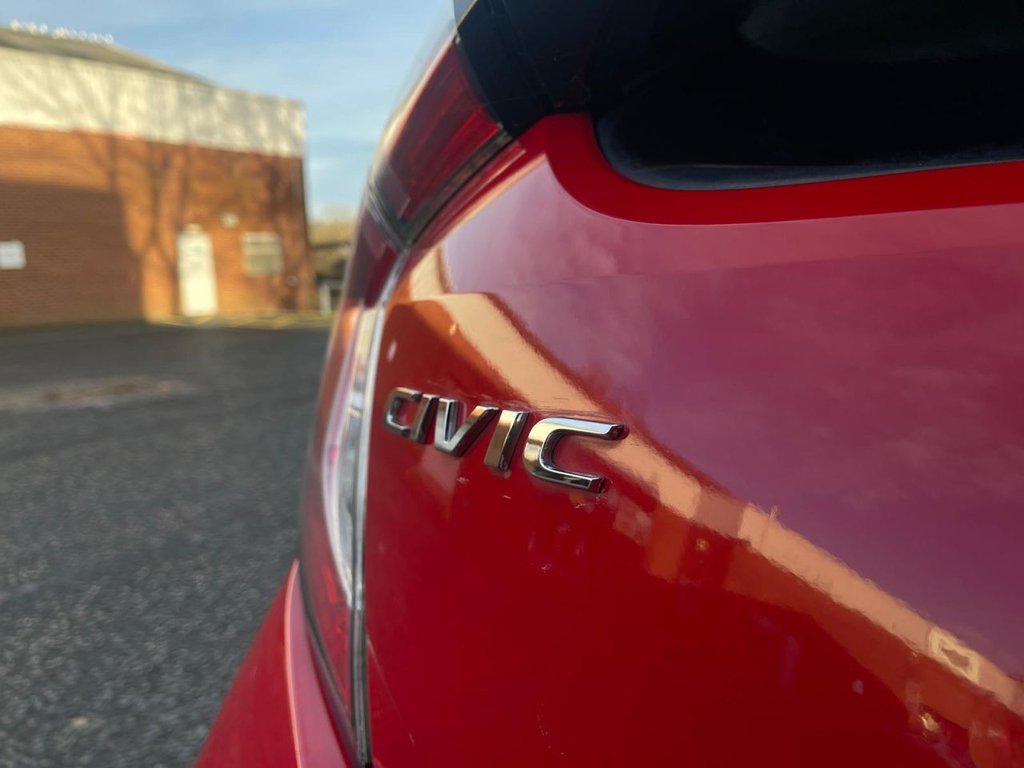 Used Honda Civic 2017 for sale - 76923623: Photo 46