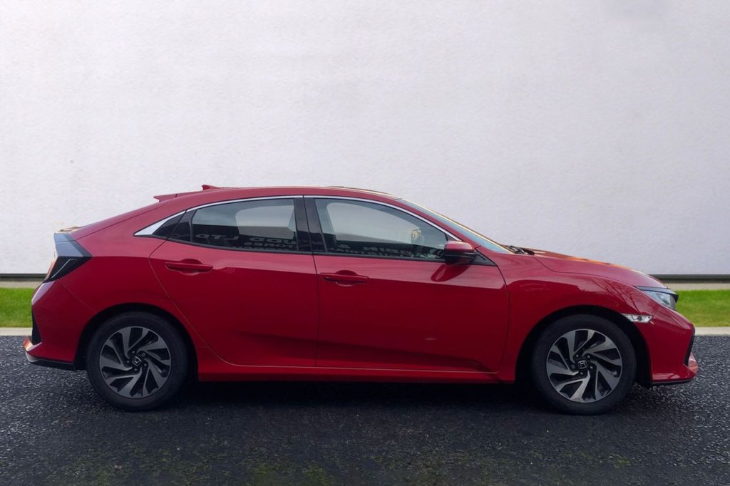 Used Honda Civic 2017 for sale - 76923623: Photo 8