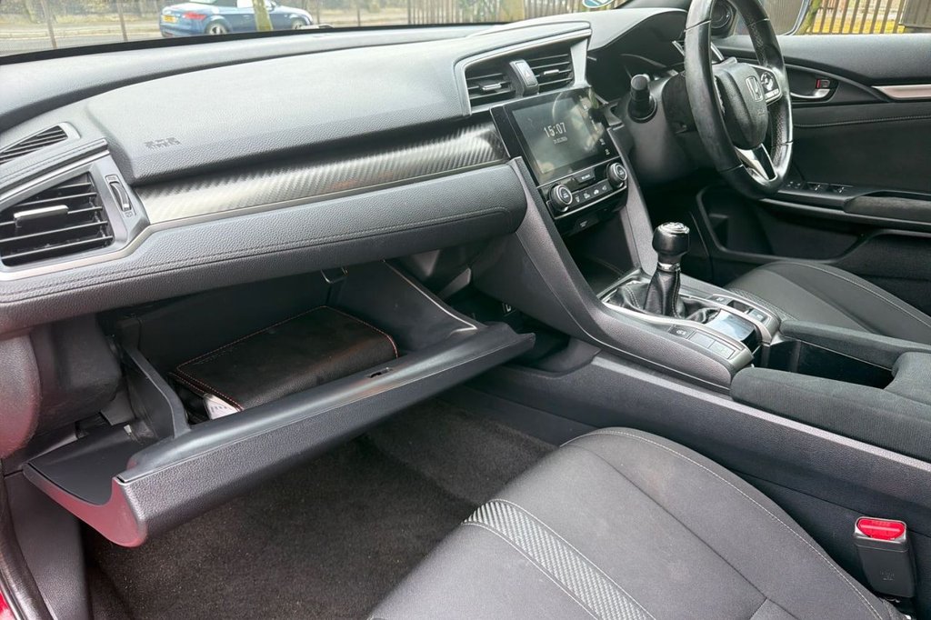 Used Honda Civic 2019 for sale - 78102736: Photo 18