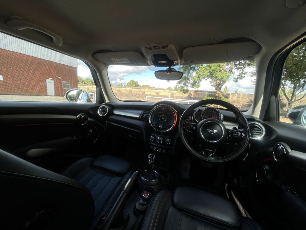 Used MINI Hatch 2019 for sale - 73761375: Photo 32