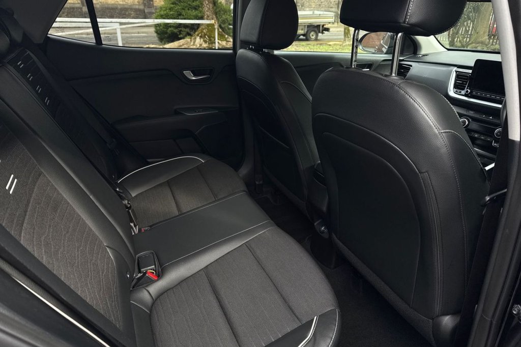 Used Kia Stonic 2025 for sale - 78083181: Photo 15