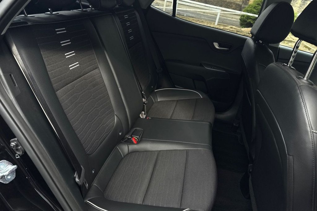 Used Kia Stonic 2025 for sale - 78083181: Photo 16