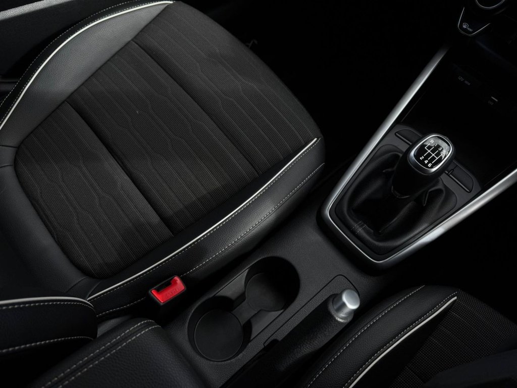 Used Kia Stonic 2025 for sale - 78083181: Photo 40