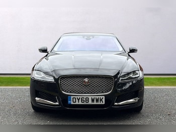 Used Jaguar XF 2018 for sale - 79142044: Photo
