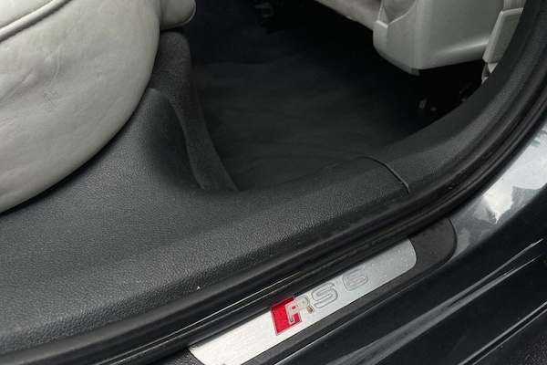 Used Audi RS6 2016 for sale - 76235303: Photo 15