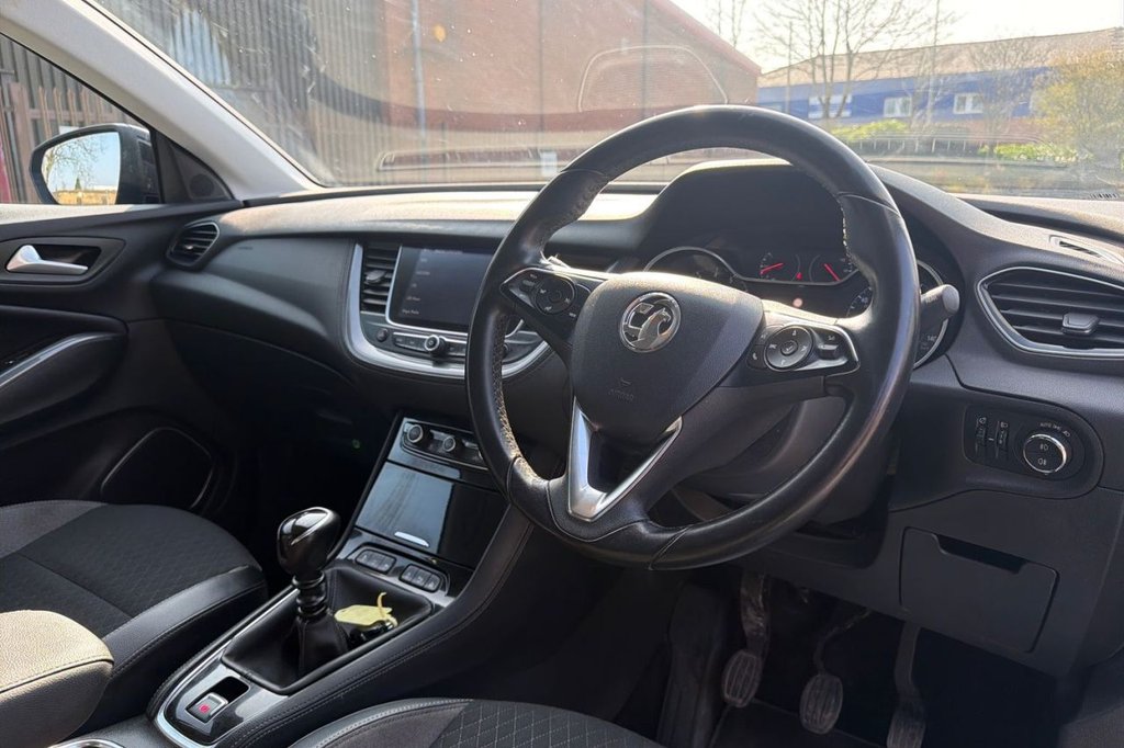 Used Vauxhall Grandland X 2018 for sale - 77990918: Photo 9