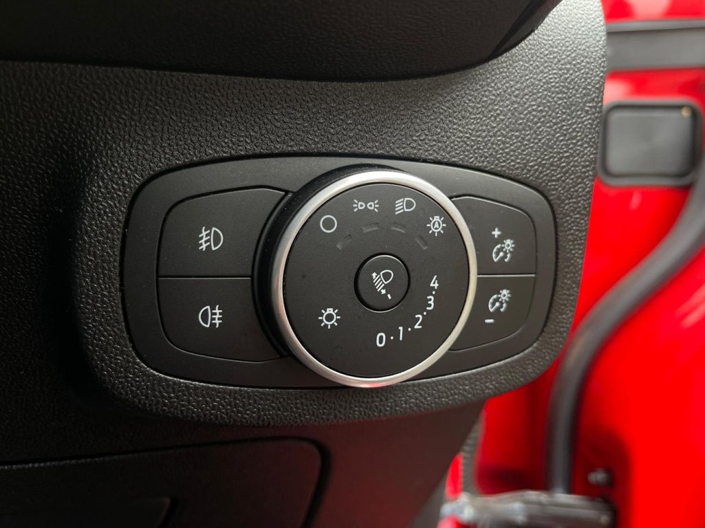 Used Ford Fiesta 2018 for sale - 76267323: Photo 31